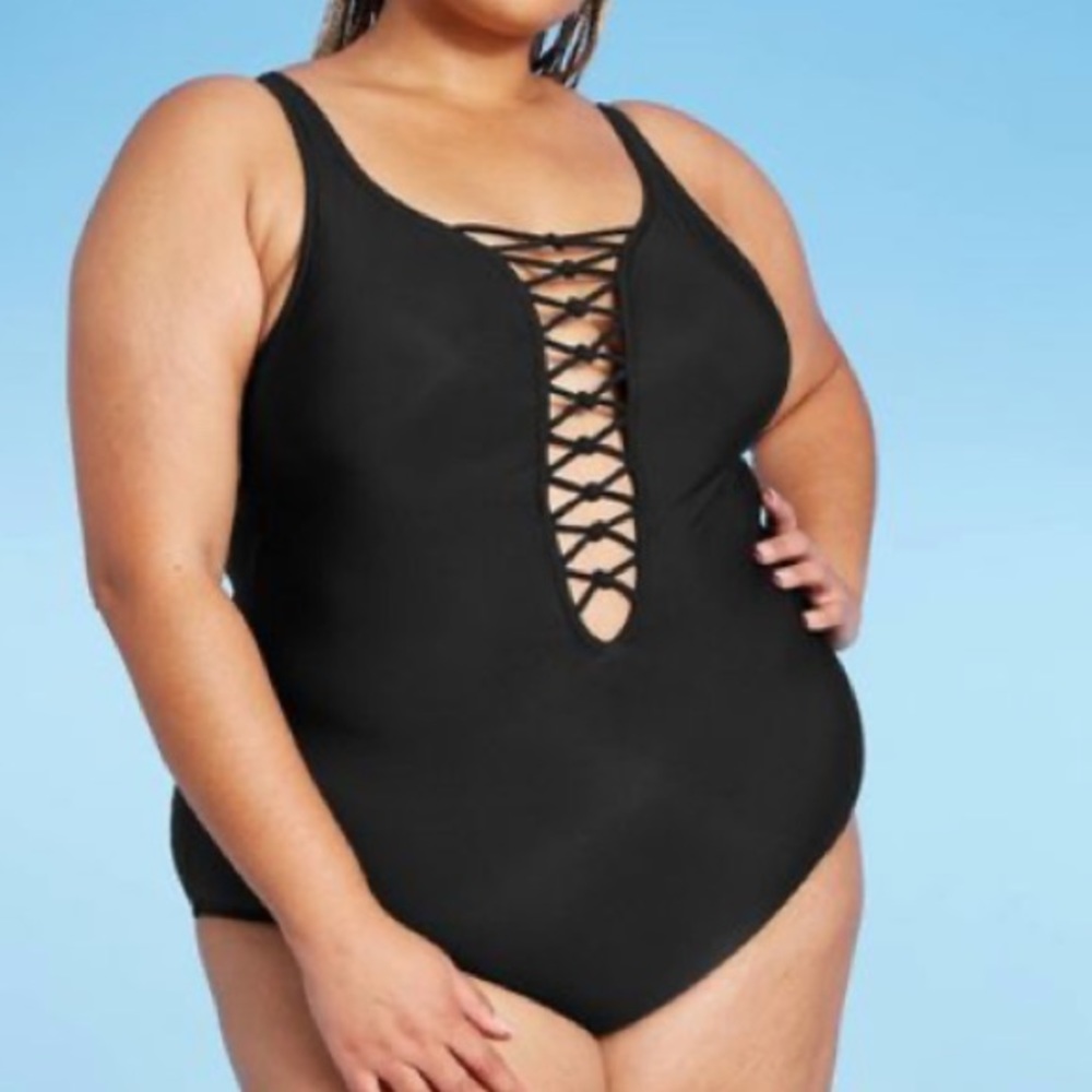 Women's Plus Size Lace-Up 1pc Black Swimsuit